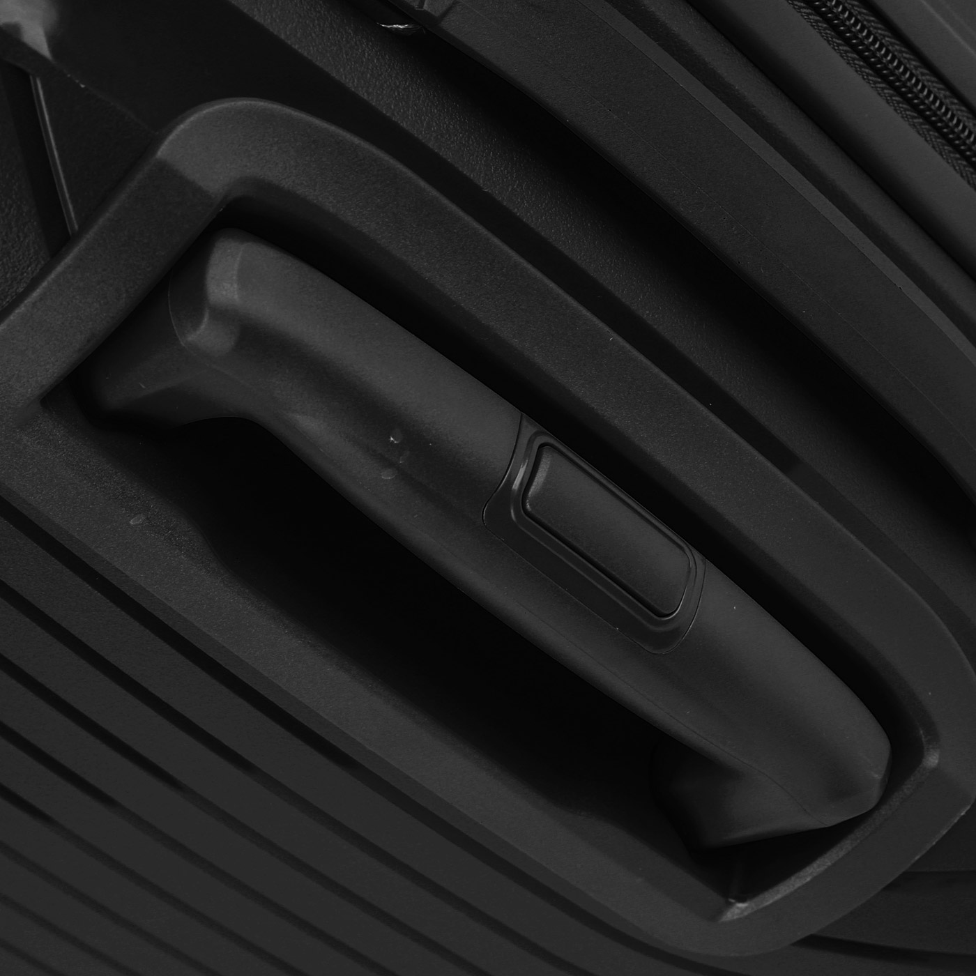 Чемодан средний M из полипропилена с кодовым замком Stevens Sunset