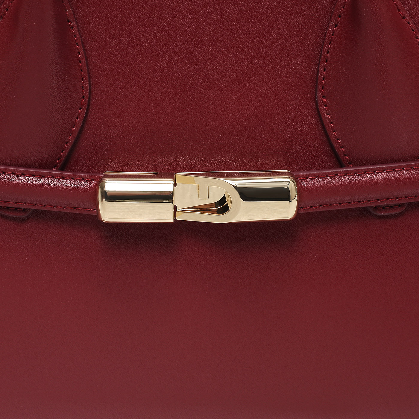 Кожаная сумка Furla Goccia