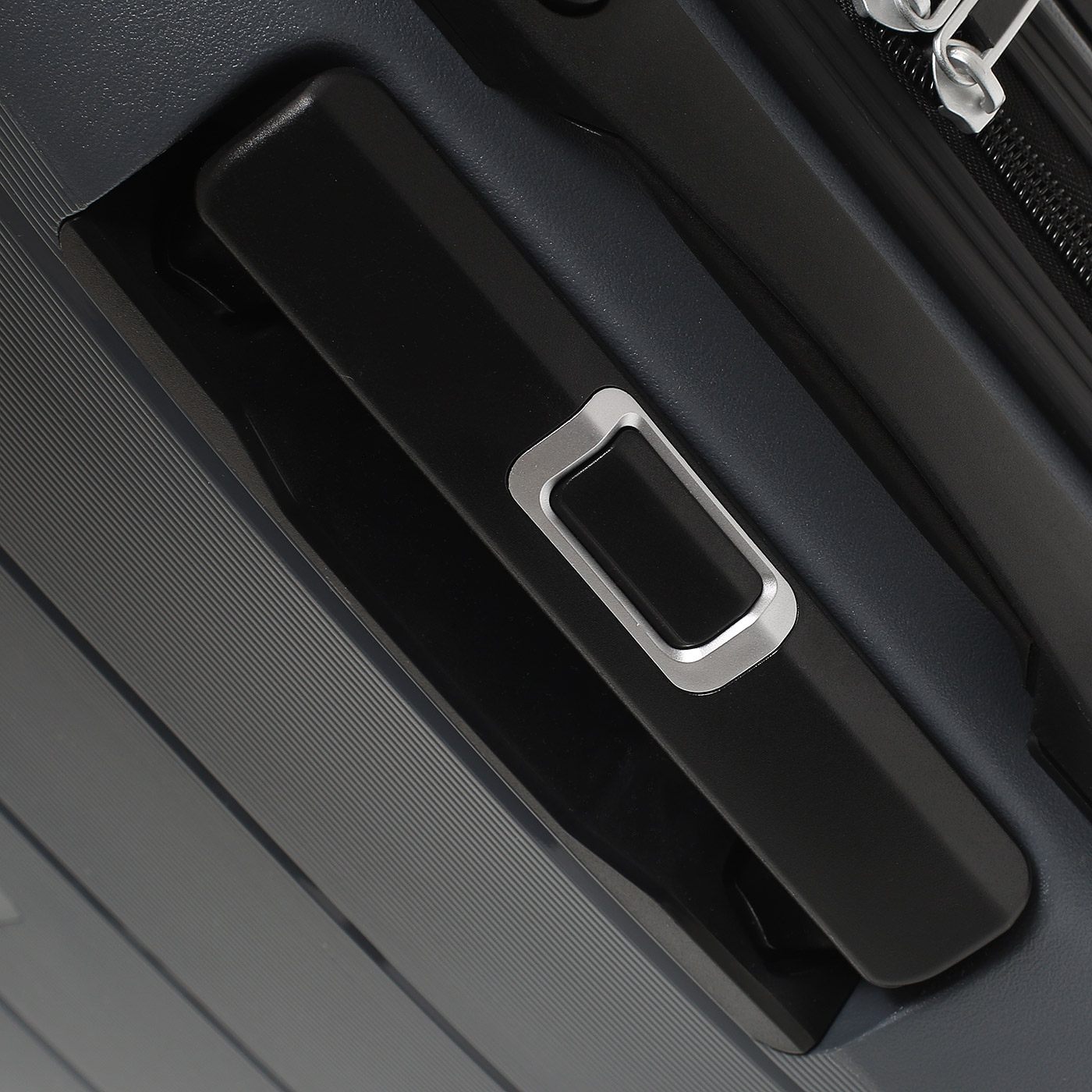 Чемодан маленький S из полипропилена Sun Voyage Elite