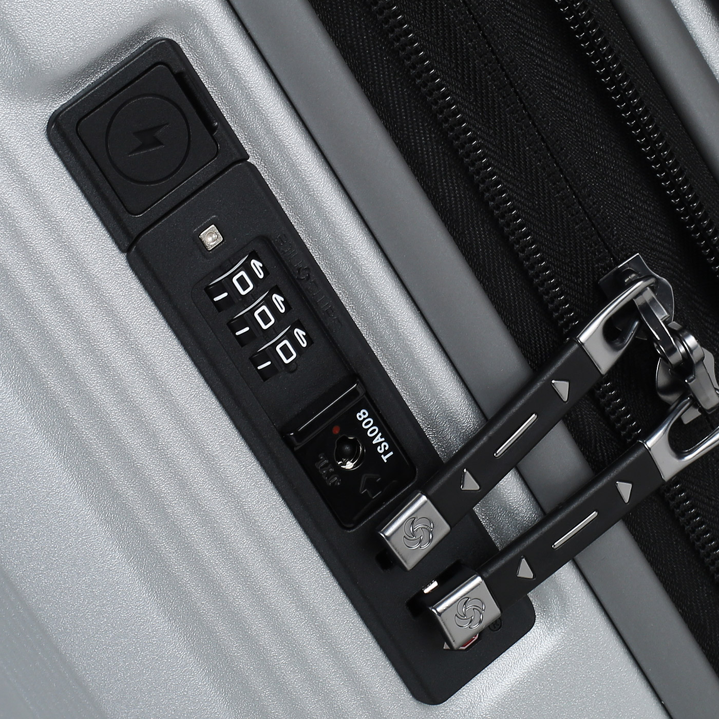 Чемодан маленький S из поликарбоната Samsonite Nuon