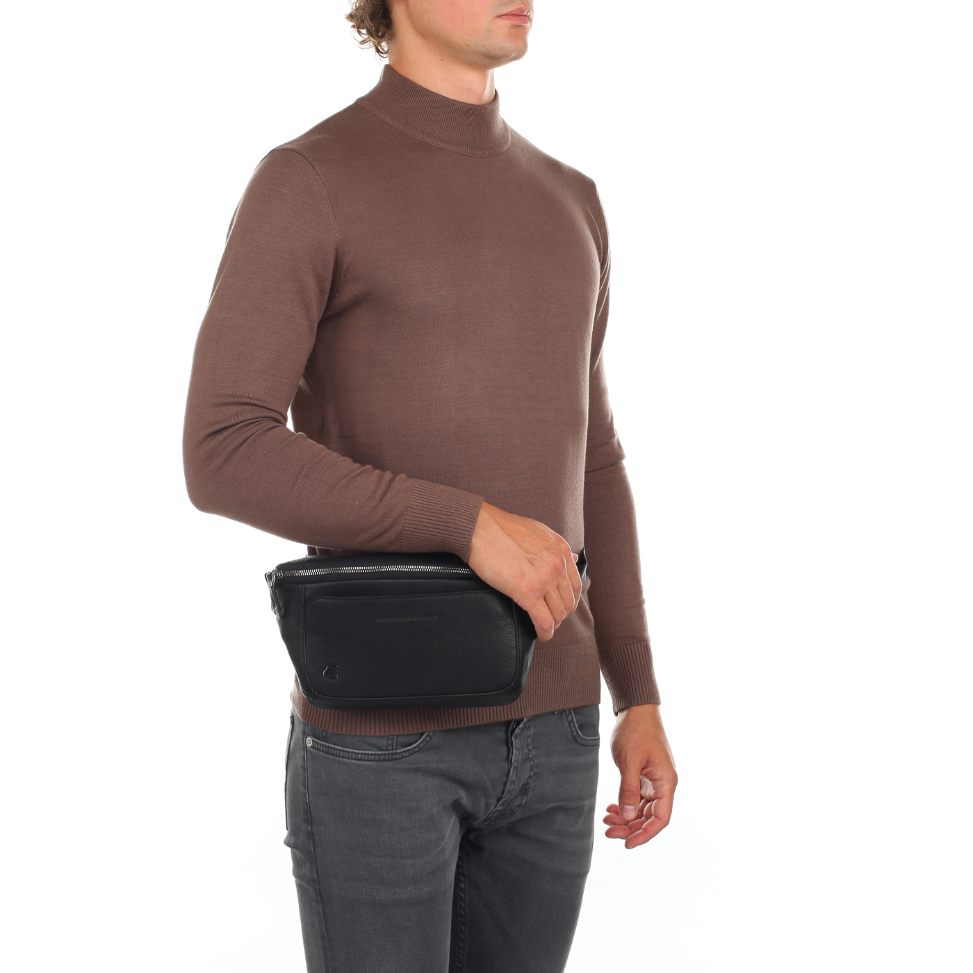 Кожаная поясная сумка Piquadro Black square