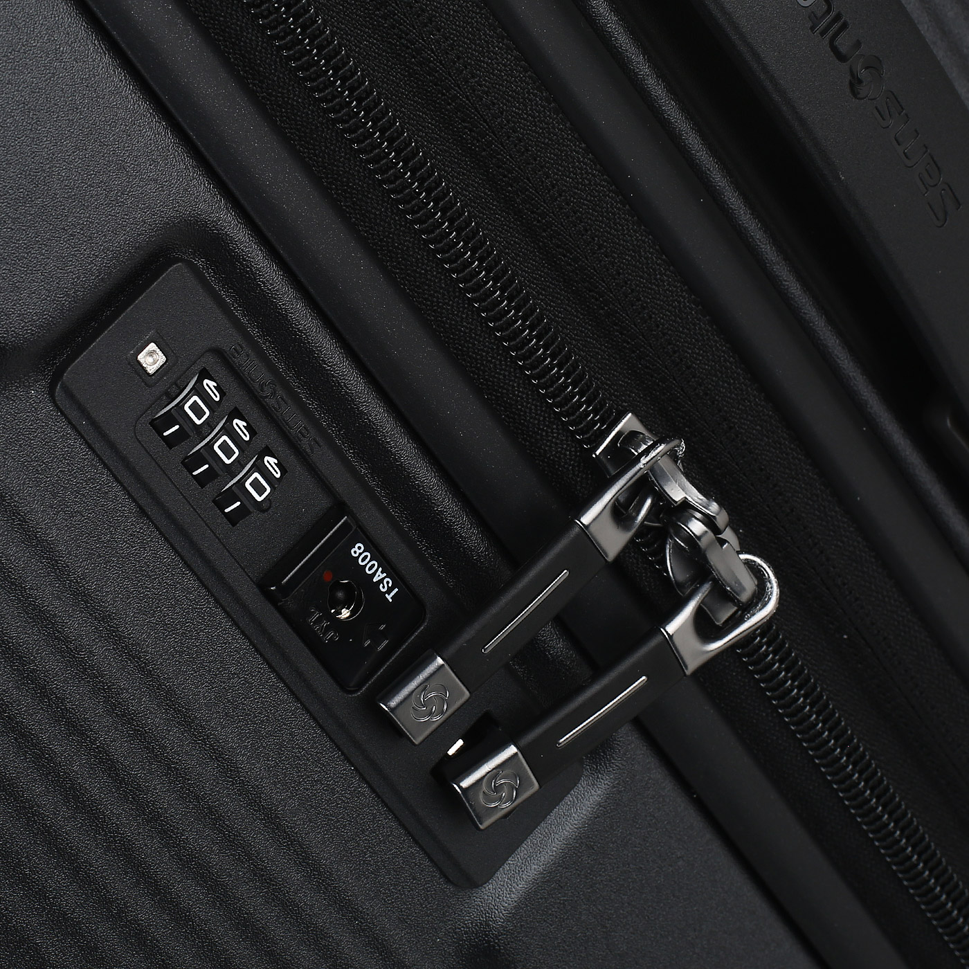 Чемодан Samsonite Nuon