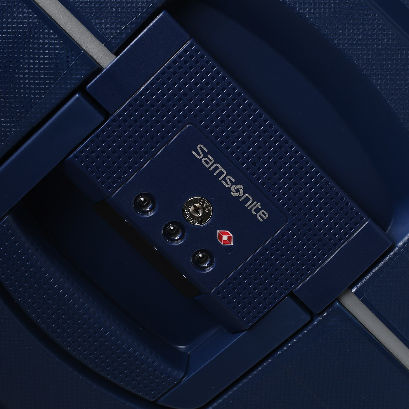 Чемодан на колесах Samsonite S’Cure