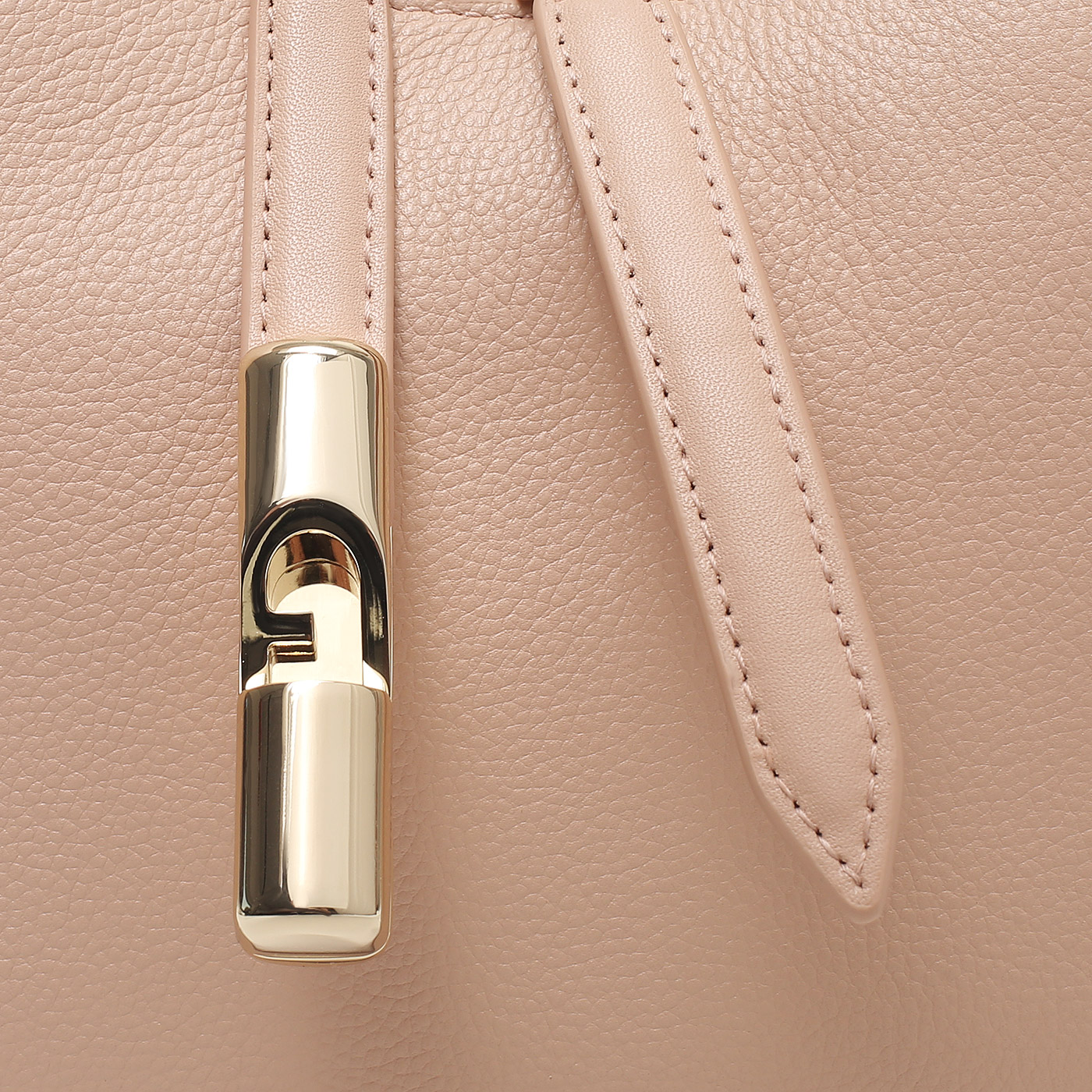 Кожаная сумка Furla Goccia